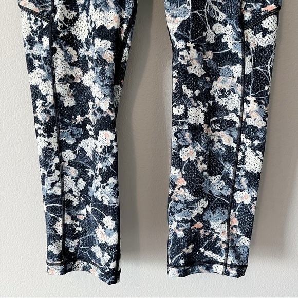 Lululemon Speed Up Crop *21” Legging Spring Bloom Floral Print Size 6 Women’s - Picture 4 of 11